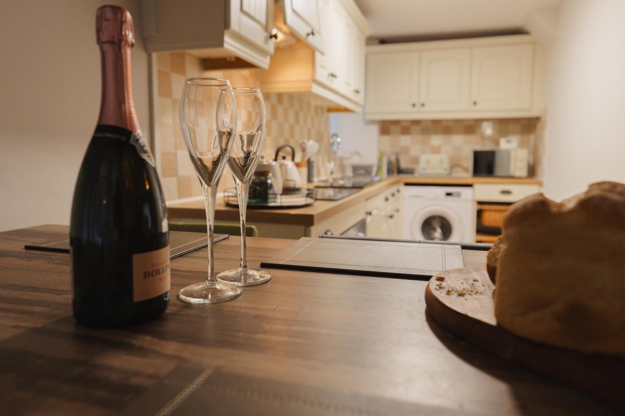 High Street Great For Couples Families And Friends *