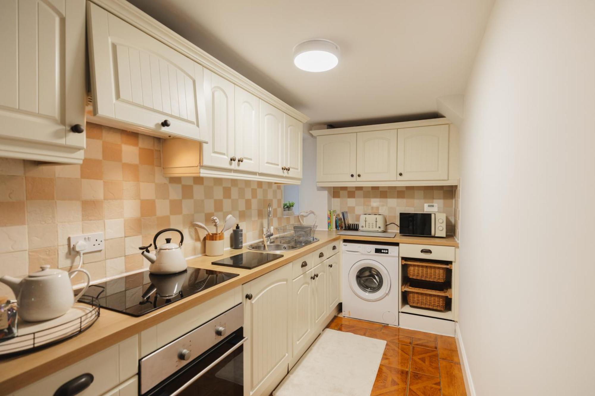 Holiday home High Street Great For Couples Families And Friends *